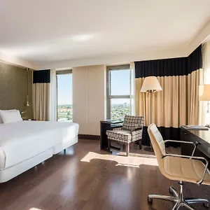 https://nh-den-haag.thehaguehotels.net